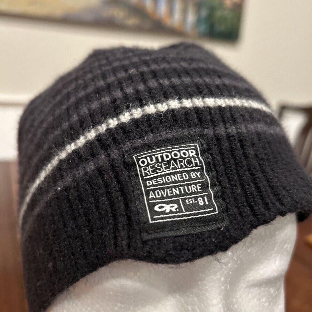 Outdoor Research Gray Stripe Black Wool Blend Beanie Skull Cap Winter Snow One - Picture 11 of 12